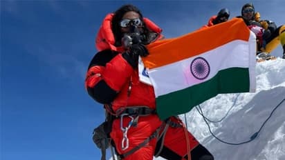 ইতিহাসের পাতায় প্রিয়াঙ্কা মোহিতে, দেশের প্রথম মহিলা পর্বাতোরোহী হিসেবে গড়লেন অনন্য নজির