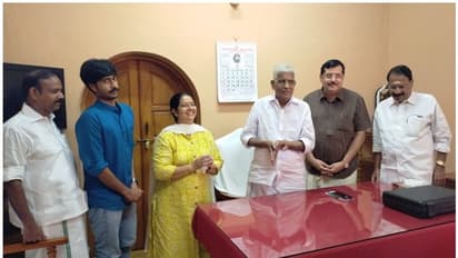 'സുകുമാരന്‍ നായര്‍ പിതൃതുല്യന്‍', എത്തിയത് അനുഗ്രഹം വാങ്ങാനെന്ന് ഉമ തോമസ്