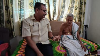 പെരുവനത്തിന്റെ വലംകൈയ്യായി ഇനി കേളത്തില്ല, ഇലഞ്ഞിത്തറയിൽ ഈ അസാന്നിധ്യം പൂരപ്രേമികളറിയും