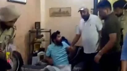 तेजिंदर बग्गा की गिरफ्तारी पर दिल्ली, पंजाब और हरियाणा में गजब का ड्रामा, पिता बोले-पगड़ी तक नहीं पहनने दिया