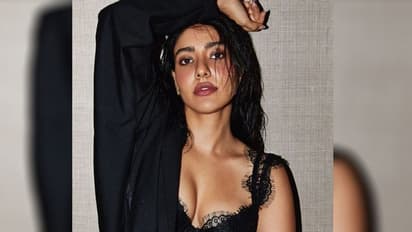 नेहा शर्मा ने कराया बोल्ड फोटोशूट, PHOTOS देख फैंस बोले- किसका ब्लैक पर्दा चुरा लिया मैडम