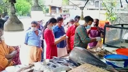 മുക്കത്ത് പഴകിയ പുഴുവരിച്ച മത്സ്യം പിടികൂടി ഭക്ഷ്യ സുരക്ഷാ വിഭാഗം