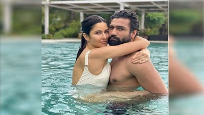 कैटरीना कैफ पूल में पति विक्की कौशल संग हुई रोमांटिक, वीकेंड पर बढ़ाया पारा