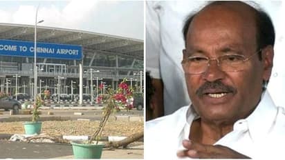 விமான நிலையத்தில் தலைவர்களின் பெயர்களை மறைப்பதா ? கொதித்தெழுந்த ராமதாஸ்...