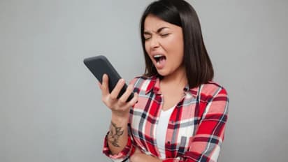 नए स्मार्टफोन खरीदते समय इन 5 बातों को न करें नजर अंदाज, वरना हो सकता है भारी नुकसान