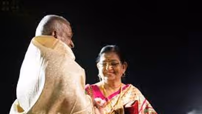 HBD Ilaiyaraaja : ஞானதேசிகன் என்னும் இளையராஜா லண்டனில் மேஸ்ட்ரோ ஆன கதை..
