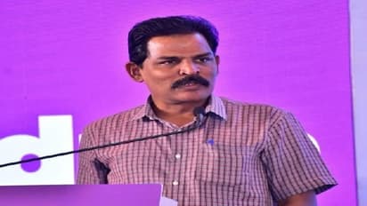 ஆசிரியர்கள் ஒழுங்கீனங்களில் ஈடுபட்டால் என்ன தண்டனை? பள்ளிக்கல்வித்துறைக்கு கல்வியாளர் கேள்வி!!