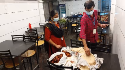 ഓമശ്ശേരിയിൽ ഹോട്ടലുകളിൽ വ്യാപക റെയ്ഡ് രണ്ട് ഹോട്ടലുകൾഅടപ്പിച്ചു17,000 രൂപ പിഴചുമത്തി