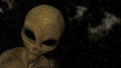 അന്യഗ്രഹജീവികളെ ആകർഷിക്കാൻ മനുഷ്യരുടെ നഗ്നചിത്രങ്ങൾ ബഹിരാകാശത്തേക്ക്, പദ്ധതിയുമായി നാസ