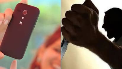 உறவினருடன் செல்ஃபி எடுத்த மனைவி..கடுப்பான குடிகார கணவன்.. ஆத்திரத்தில் மனைவிக்கு கத்திக்குத்து.!