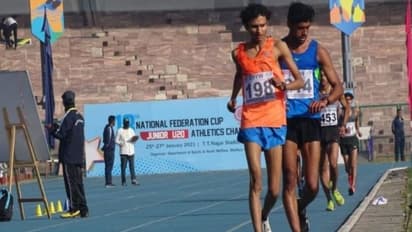 दौड़ के दौरान अचानक खिलाड़ी गिरने लगे, अस्पताल ले जाने पर जो खुलासा हुआ उसने सभी को चौंका दिया