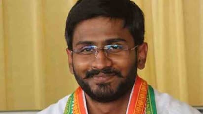 చంచలగూడ నుంచి ఎన్ఎస్యూఐ నేతల విడుదల.. జైల్లో పెడితే భయపడం: వెంకట్ బల్మూర్