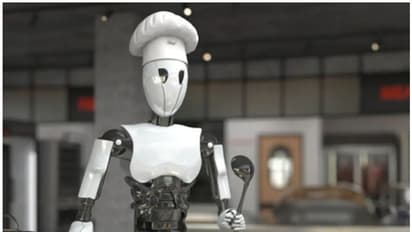 అచ్చు రజనీకాంత్ రోబో సినిమానే: గందరగోళంతో మనిషిని చంపిన రోబో