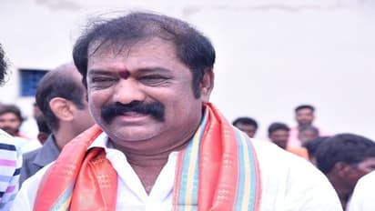 టీడీపీలో చేరుతా:వైఎస్ఆర్సీపీకి గుమ్మనూరు జయరాం రాజీనామా