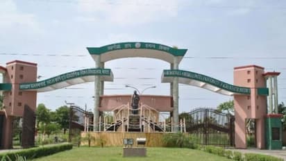 चार साल बाद खुला प्रोफेसर के चरित्र का राज, नंबर बढ़ाने के लिए छात्रों के साथ करता था घिनौनी हरकत