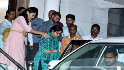 निलंबित IAS पूजा सिंघल की न्यायिक हिरासत 8 जून तक बढ़ी, जानिए गिरफ्तारी से लेकर अब तक ED की पूरी कार्रवाई