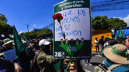 അബോർഷനായി, സ്ത്രീക്ക് 30 വർഷത്തെ തടവ് വിധിച്ച് എൽ സാൽവദോറിലെ കോടതി