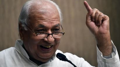 വിട്ടുവീഴ്ചയില്ലെന്നാവർത്തിച്ച് ഗവർണർ, 'താൻ ആരുടേയും നിയന്ത്രണത്തിലല്ല,പഠിച്ചശേഷമേ ഓർഡിനൻസിൽ ഒപ്പിടു'