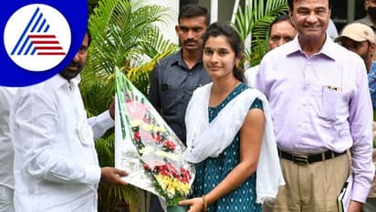 ತೆಲಂಗಾಣ ವಿದ್ಯುತ್ ಇಲಾಖೆ ಸೇರಿದ ಮೊದಲ ಲೈನ್‌ವುಮನ್ ಈಕೆ