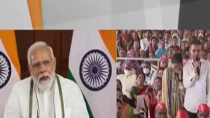 लाभार्थी के बेटी की बात सुन भावुक हो गए पीएम मोदी, कहा- सपने पूरा करना मुश्किल आए तो मुझे बताना