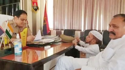 ढाई फुट के अजीम पीएम मोदी से बोले- दिन को चैन नहीं, रात में नींद नहीं..मेरा ये काम करा दीजिए