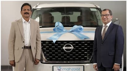 മെഗാ റാഫിള് ഡ്രോ വിജയിക്ക് നിസാന് പട്രോള് പ്ലാറ്റിനം കാര് സമ്മാനിച്ച് മഹ്സൂസ്
