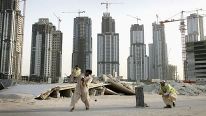 UAE को 1960 में मिला ऐसा खजाना, अर्थव्यवस्था पहुंच गई बादलों के पार, 10 फोटो में देखिए अजूबा है यह देश 