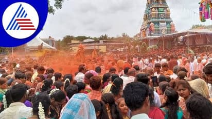 ಚಿಕ್ಕಮಗಳೂರು: ಎರಡು ವರ್ಷದ ಬಳಿಕ ಅದ್ಧೂರಿಯಾಗಿ ನಡೆದ ಕುಂಕುಮ ಜಾತ್ರೆ !