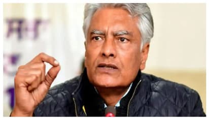 রাজস্থানের চিন্তন শিবিরের মধ্যেই পঞ্জাবে ধাক্কা কংগ্রেসের, ফেসবুক লাইভে দল ছাড়লেন সুনীল জাখর