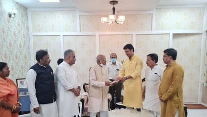 பாஜக ஆளும் திரிபுரா மாநில முதல்வர் ராஜினாமா.. அடுத்த ஆண்டு தேர்தல் நடைபெறவுள்ள நிலையில் ராஜினாமா..