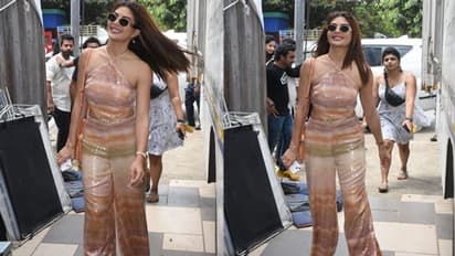जैकलीन फर्नांडिस-मलाइका अरोड़ा ने दिखाया सेक्सी लुक, तो जेनेलिया डिसूजा ने इंडियन ड्रेस में लूट लीं महफिल
