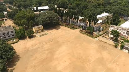 മകൾക്ക് കൂടുതൽ പഠിക്കാനാവസരം കിട്ടിയില്ല, പെൺകുട്ടികൾക്കായി സ്കൂൾ തന്നെ തുടങ്ങി