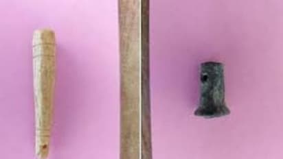 அகழாய்வில் கிடைத்த தொல் பொருட்கள்.. யானை தந்தத்தால் ஆன அணிகலன்.. சுடுமண் தொங்கட்டான்..