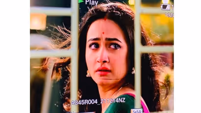 পল্লবীর ফ্ল্যাট থেকে উদ্ধার হল হুক্কা-গাঁজা সহ নেশার দ্রব্য, খুনের অভিযোগের পর বড় বিপাকে সাগ্নিক