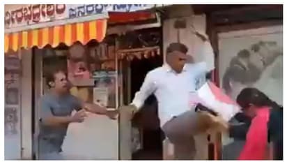 ആളുകൾ നോക്കി നിൽക്കെ വനിതാ അഭിഭാഷകക്ക് ക്രൂരമർദ്ദനം -വീഡിയോ