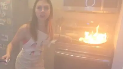 Shocking: Woman nearly burnt down her kitchen while live-streaming; watch