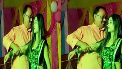 ये हैं बिहार के मुख्यमंत्री नीतीश कुमार के विधायक, बार बाला का हाथ पकड़कर किया जबरदस्त डांस