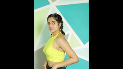 Losliya : லாஸ்லியா ரகசியமாக வைத்திருந்த போட்டோவை ‘லாஸ்லியா லீக்ஸ்’ என்ற பெயரில் வெளியிட்ட ஹேக்கர்கள்