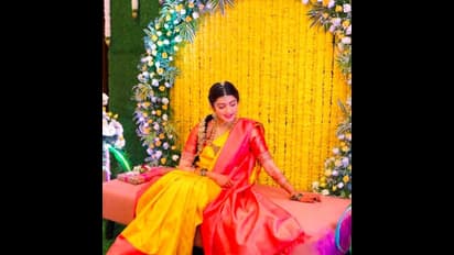 ಹಳದಿ ಸೀರೆಯಲ್ಲಿ ಮಿಂಚಿದ ನಟಿ ಪ್ರಣೀತಾ ಸುಭಾಷ್‌; ಸೀಮಂತ ಫೋಟೋ ವೈರಲ್!