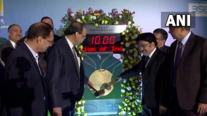 LIC Listing: గంట మోగింది...ఇన్వెస్టర్ల ఆశలకు చిల్లు పడింది...ఎల్ఐసీ నష్టాల లిస్టింగ్ కు కారణం ఇదే..