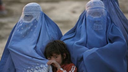 Afghan Taliban: 'ముఖం కనిపించకుండా వార్తలు చదవాలంట'.. తాలిబన్ల ఆదేశం