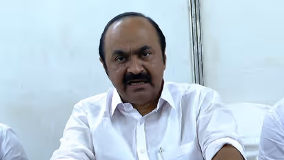 തൃക്കാക്കരയിൽ ക്യാമ്പ് ചെയ്യുന്ന മുഖ്യമന്ത്രിയെയും മന്ത്രിമാരെയും പരിഹസിച്ച് പ്രതിപക്ഷ നേതാവ്