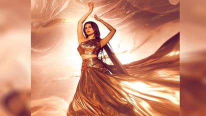 ದೇಸಿ ಲುಕ್‌ನಲ್ಲಿ KGF ನಟಿ  Mouni Roy; ಫೋಟೋ ವೈರಲ್‌!