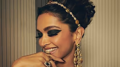 Cannes 2022; ಪ್ರತಿಷ್ಠಿತ ಕಾನ್ ಚಿತ್ರೋತ್ಸವದಲ್ಲಿ ಸೀರೆಯಲ್ಲಿ ಮಿಂಚಿದ ದೀಪಿಕಾ 