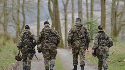 रूस-अमेरिका के बीच तनाव से डरे दुनिया के छोटे देश, NATO के विस्तार के जवाब में रूस बनाएगा 12 नए सैन्य अड्डे