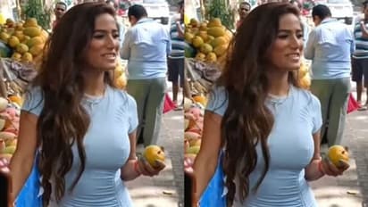 Poonam Pandey: మామిడి పండుతో అసభ్యంగా.. నడిరోడ్డులో పూనమ్ పాండే వల్గర్ బిహేవియర్