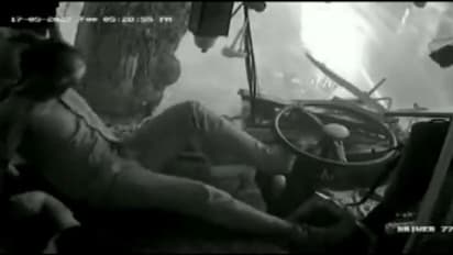 Bus Accident ಎರಡು ಬಸ್ ಮುಖಾಮುಖಿ ಡಿಕ್ಕಿ, 30 ಮಂದಿಗೆ ಗಾಯ, ಭೀಕರ ದೃಶ್ಯ ಸೆರೆ!