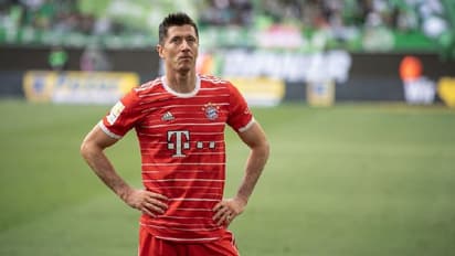 Barcelona makes fresh bid to sign Robert Lewandowski from Bayern Munich