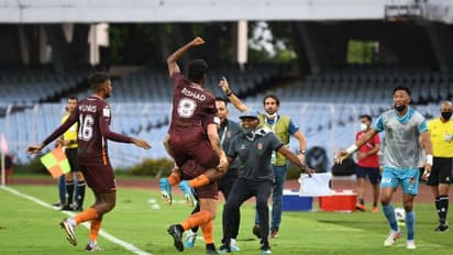 'ഐലീഗ് താരങ്ങളെ ഇന്ത്യൻ ടീമിലെടുക്കൂ'; ഫെഡറേഷനെതിരെ ആഞ്ഞടിച്ച് ഗോകുലം കേരള പരിശീലകന്‍