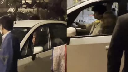 Ratan Tata: టాటా నానోలో తళుక్కుమన్న రతన్ టాటా, సెక్యూరిటీ లేకుండా తాజ్ హోటల్ కు ప్రయాణం..షాక్ లో నెటిజన్లు...